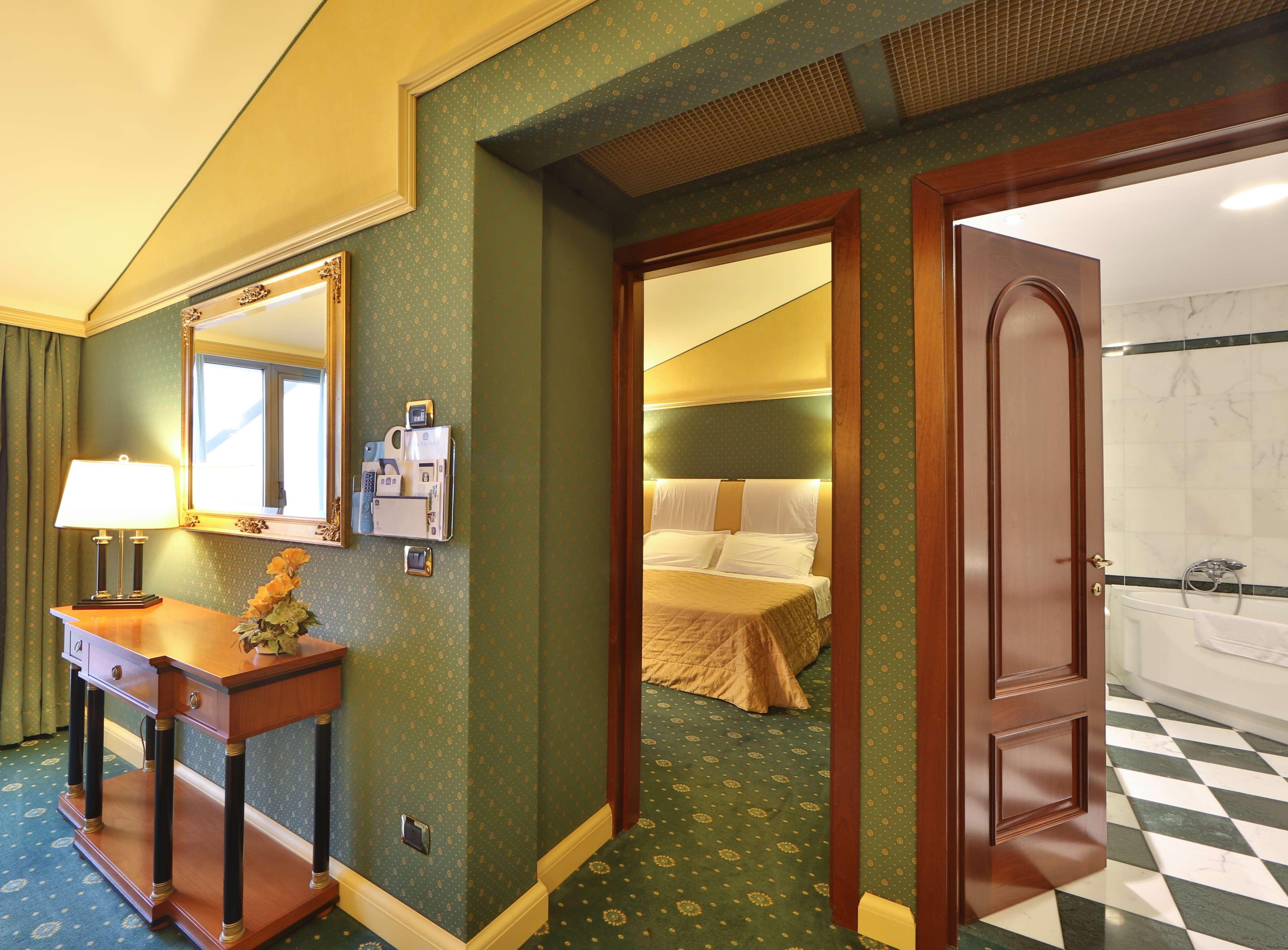Best Western Grand Hotel Guinigi Лука Екстериор снимка