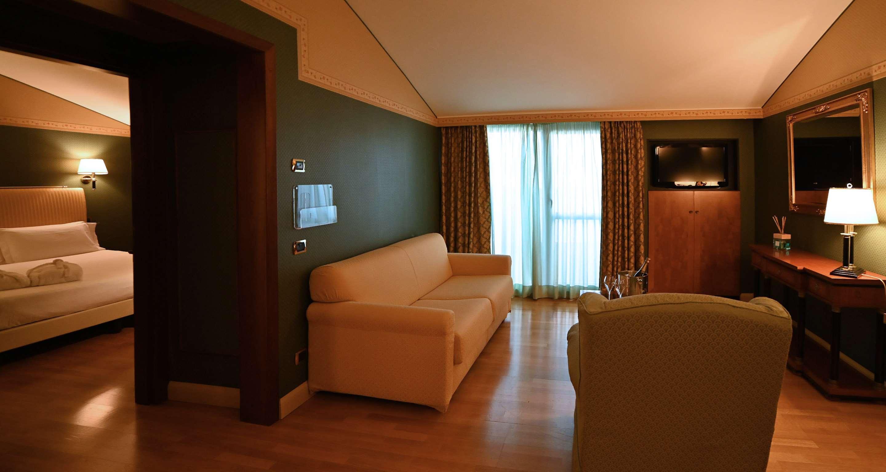 Best Western Grand Hotel Guinigi Лука Екстериор снимка